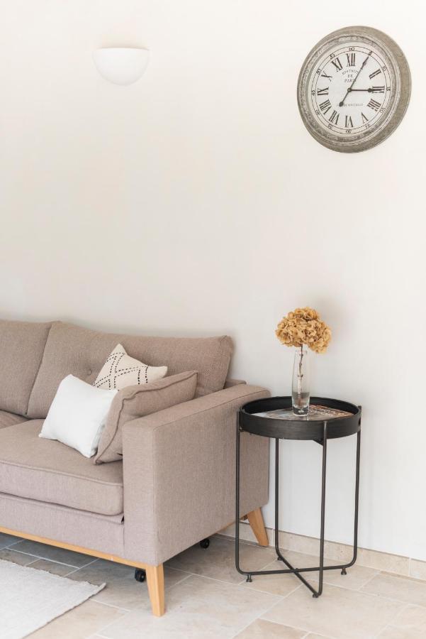 La Petite Ruche, 1 Bedroom Gite In The Luberon Apt Eksteriør bilde